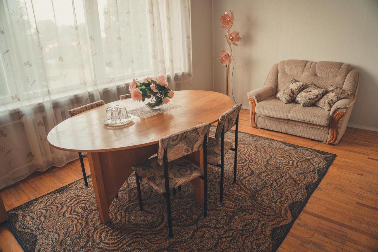 Hotell Paeaesuke Jõhvi Kültér fotó