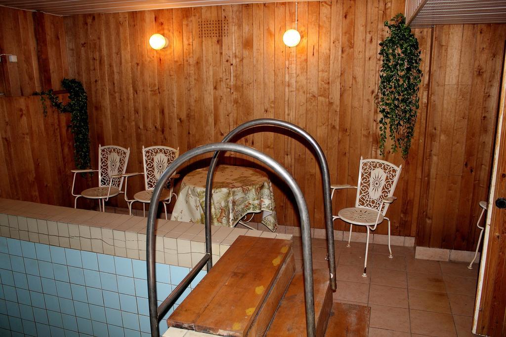 Hotell Paeaesuke Jõhvi Kültér fotó
